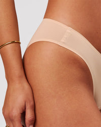 Woman wearing Zero Brief 2pk - Frappe | Model:Bianca | Size:S | Thumbnail Index: 7