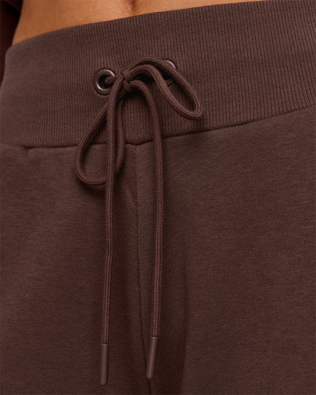 Woman wearing Go-To Wide Leg Track Pant - Hot Chocolate | Model:Issy | Size:S