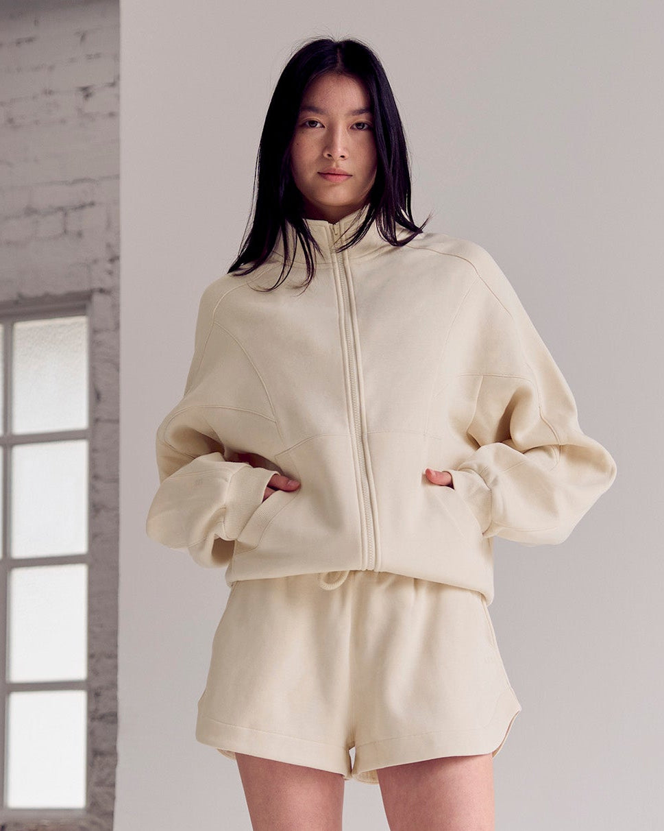 Woman wearing Bree Oversized Fleece Zip Thru - Vanilla Bean | Model:Rianna | Size:S - view 2
