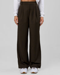 Woman wearing StretchShift Wide Leg Pant - Ground Coffee | Model:Summer | Size:S | Thumbnail Index: 1