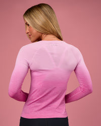 Woman wearing AeroFLX+ Seamless Long Sleeve Tee - Ultra Pink/Marshmallow Dip Dye | Model:Issy | Size:XS | Thumbnail Index: 5