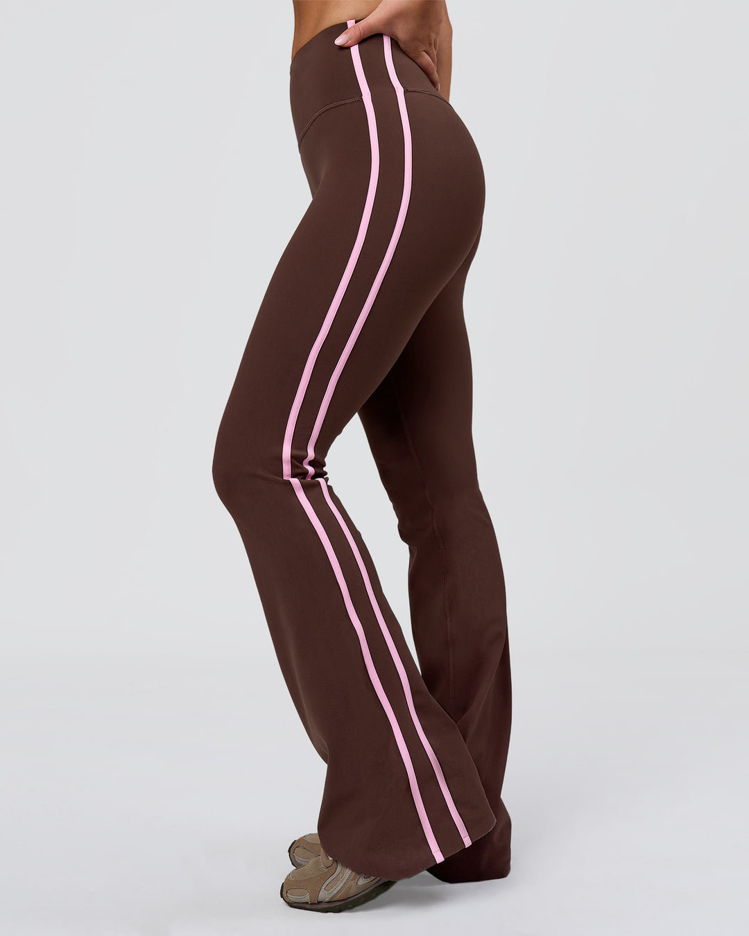 Woman wearing Fusion V-Contour Bind High-Rise Flared Legging - Hot Chocolate-Pink Rose | Model:Issy | Size:XS - view 5