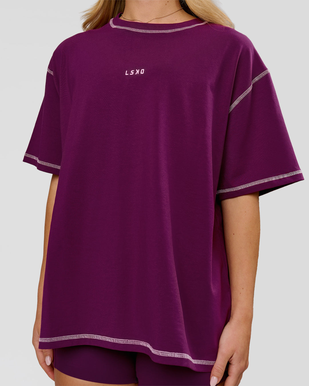 Woman wearing Go-To Contrast Oversized Heavyweight FLXCotton Tee - Plum Caspia-Pink Rose | Model:Issy | Size:XS - view 2