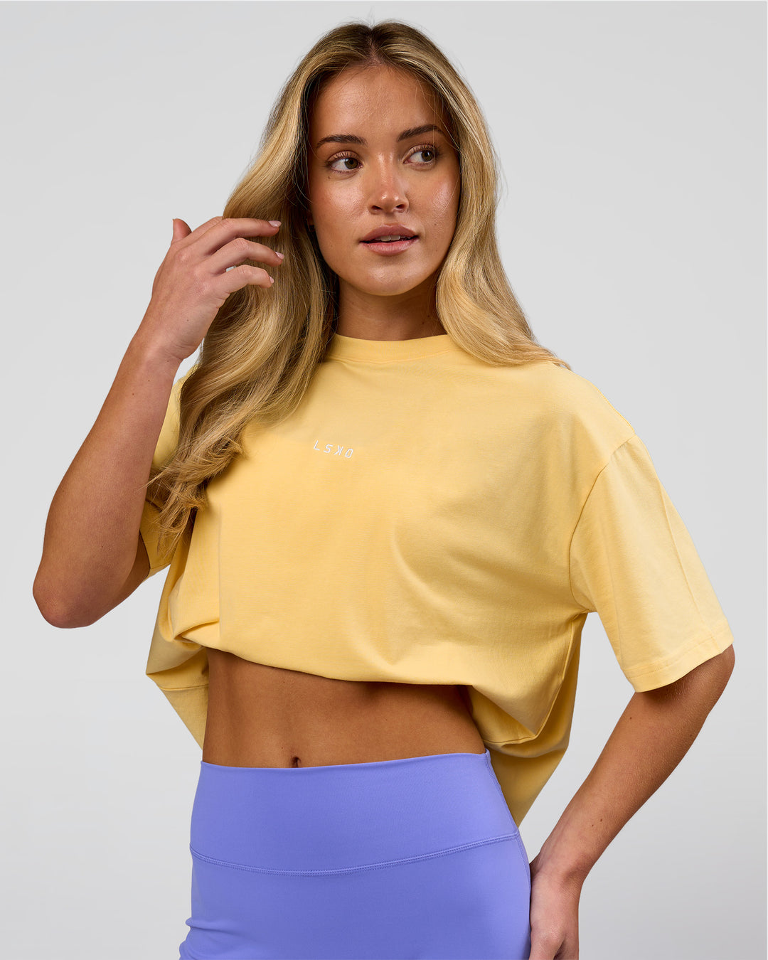 Woman wearing Go-To FLXCotton Oversized Tee - Lemon-White | Model:Issy | Size:XS - view 7