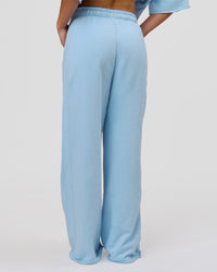 Woman wearing MVP Elite Terry Wide Leg Pant - Open Air | Model:Issy | Size:XS | Thumbnail Index: 9