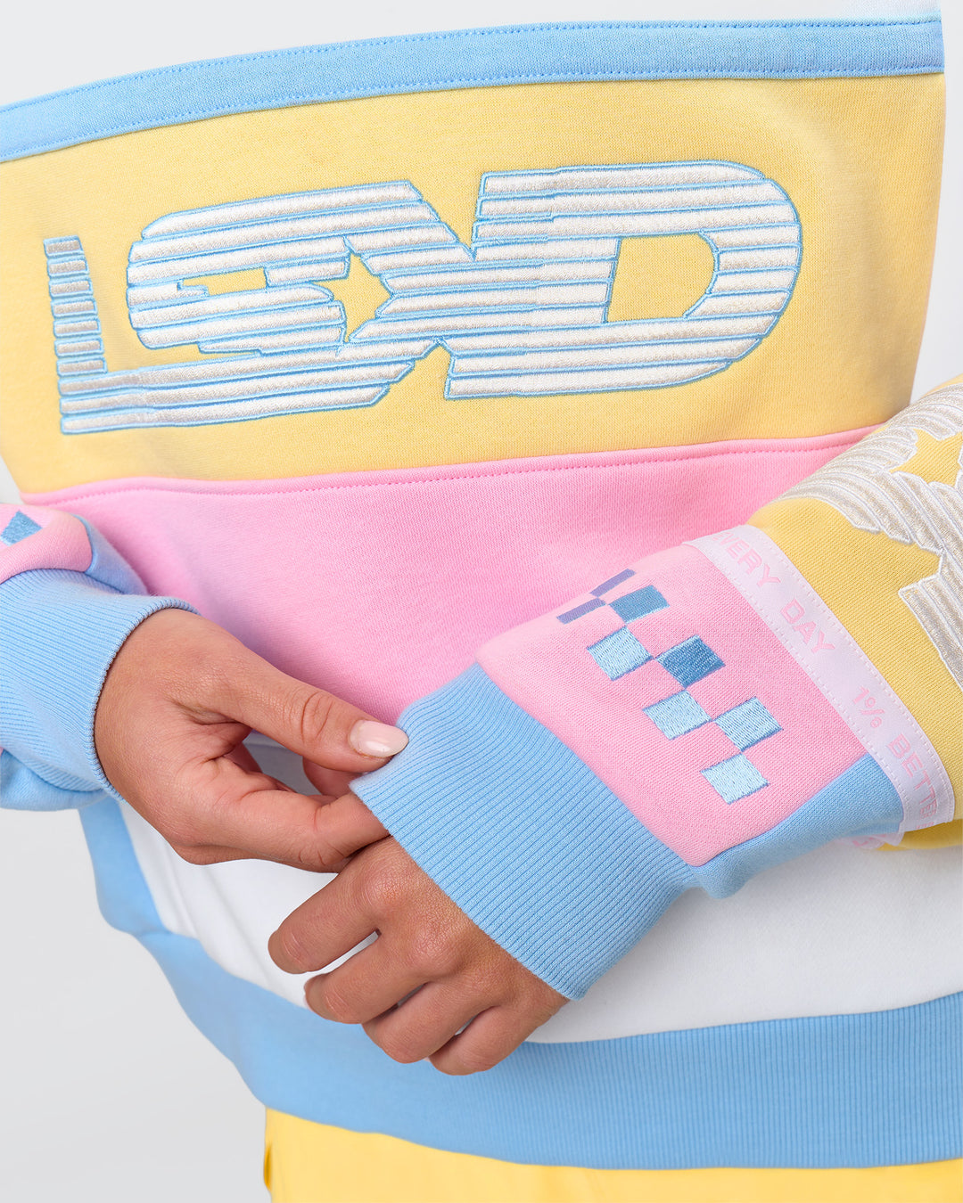 Woman wearing Power Sweater - Pink Rose-Lemon | Model:Issy | Size:XS - view 8