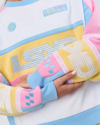 Woman wearing Power Sweater - Pink Rose-Lemon | Model:Issy | Size:XS | Thumbnail Index: 10