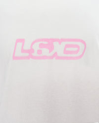 Woman wearing SoCal 26 FLXCotton Oversize Tee  - Off White-Pink Rose | Model:Issy | Size:XS | Thumbnail Index: 16
