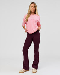 Woman wearing VS1 Enjoy The Journey FLXCotton Oversize Tee - Pink Rose | Model:Issy | Size:XS | Thumbnail Index: 13