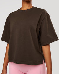 Woman wearing AfterDark ZeroCrease Cropped Tee - Ground Coffee | Model:Jordan | Size:XS | Thumbnail Index: 4