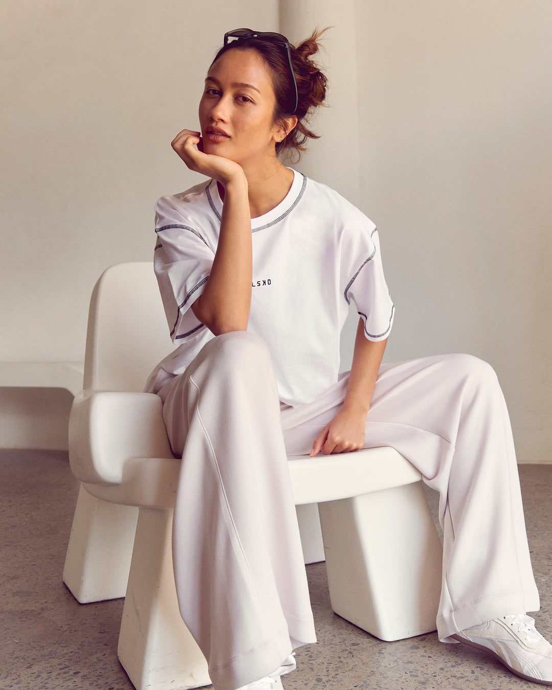 Woman wearing Go-To Contrast Oversized Heavyweight FLXCotton Tee - White-Black | Model:Kenni | Size:XS - view 9