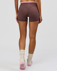 Woman wearing Bree Fusion High-Rise 4" Short Pockets - Cocoa Powder-Pink Rose | Model:Taneisha | Size:XS | Thumbnail Index: 10