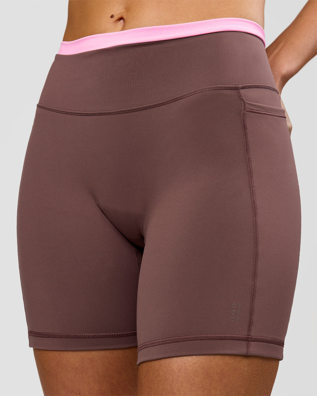 Woman wearing Bree Fusion High-Rise 6" Short Pockets - Cocoa Powder-Pink Rose | Model:Taneisha | Size:XS - view 16