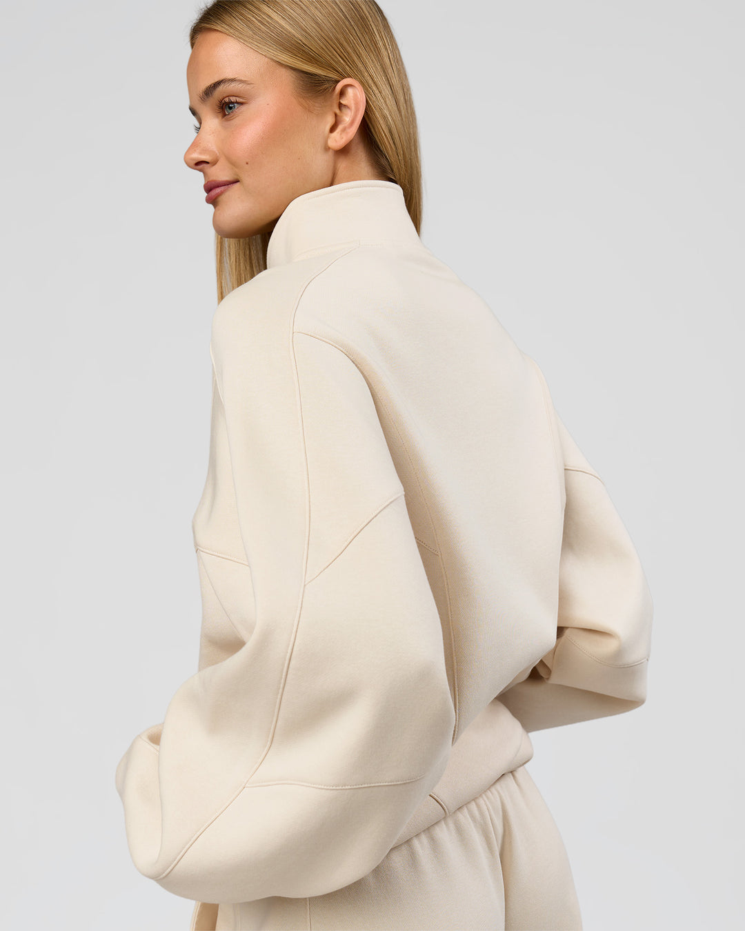 Woman wearing Bree Oversized Fleece Zip Thru - Vanilla Bean | Model:Taneisha | Size:XS - view 11