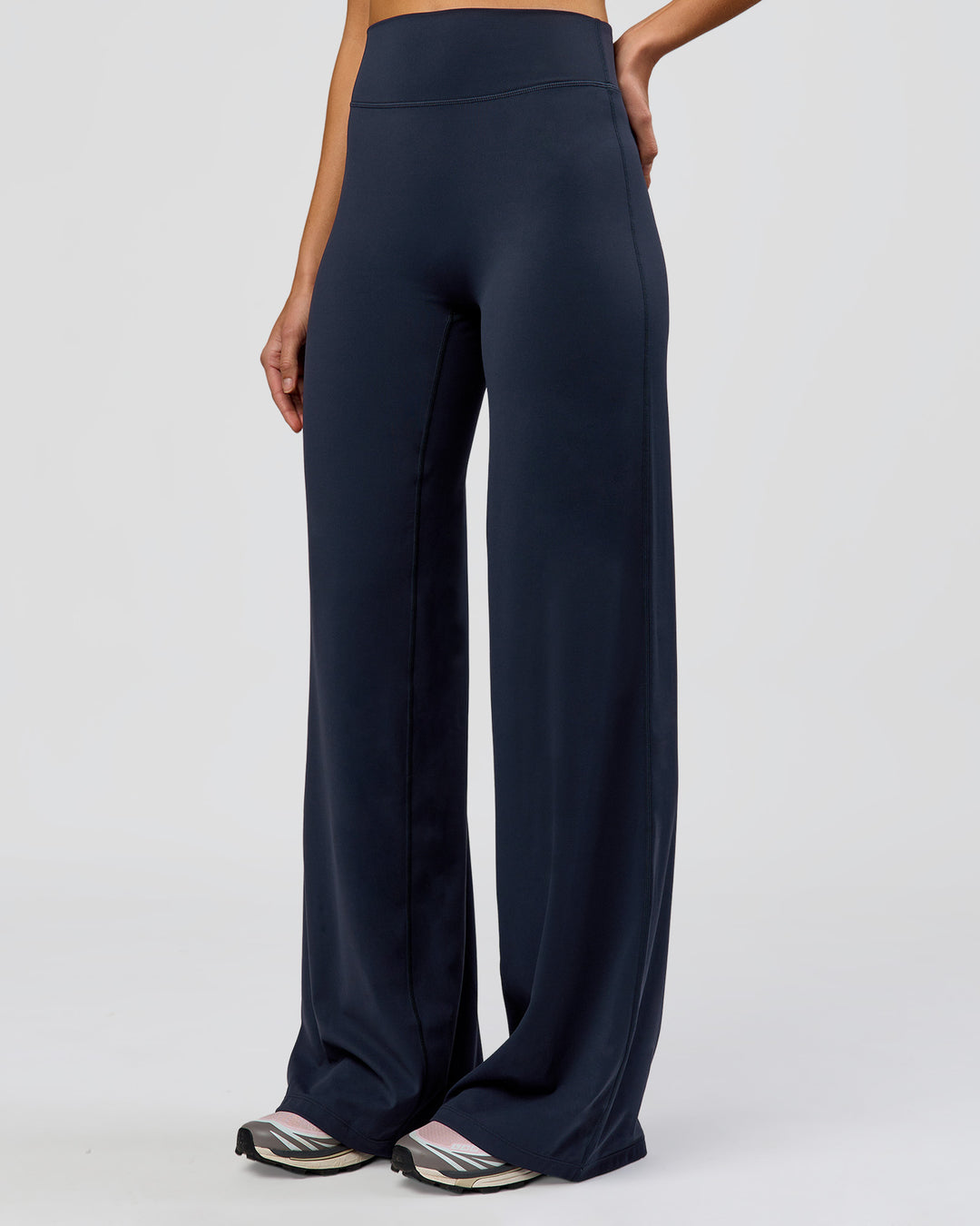 Woman wearing Elixir High-Rise Tall Pant - Midnight Navy | Model:Taneisha | Size:XS - view 2