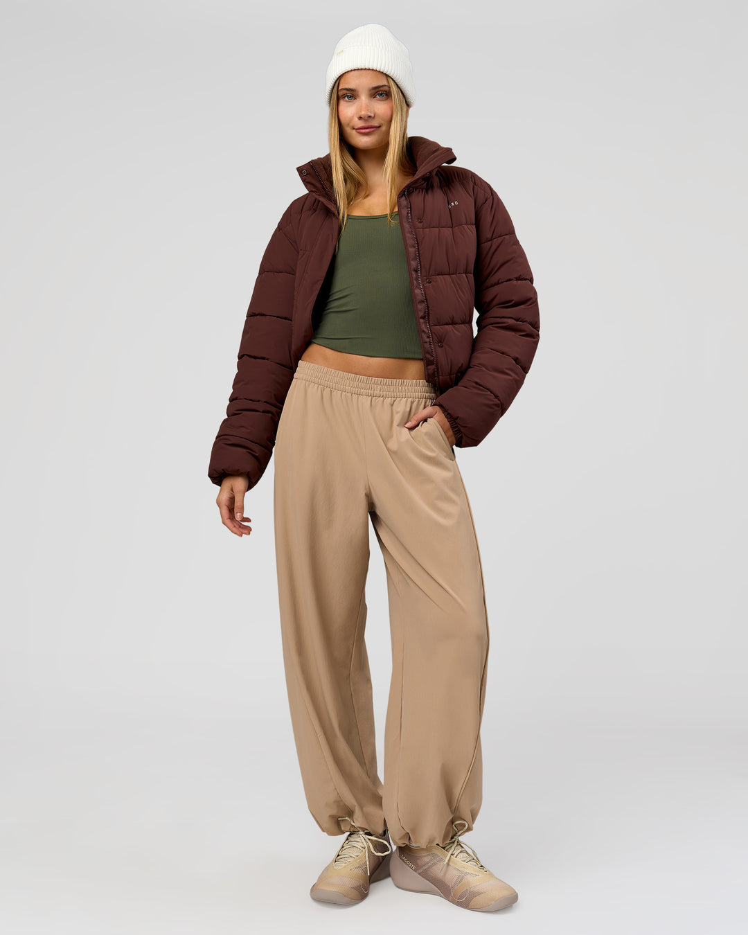 Woman wearing Go-To Puffer Jacket - Hot Chocolate | Model:Taneisha | Size:XS