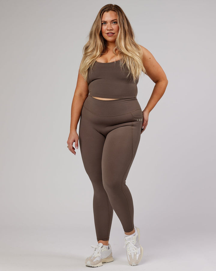 Determined Shelf Sports Tank - Mocha