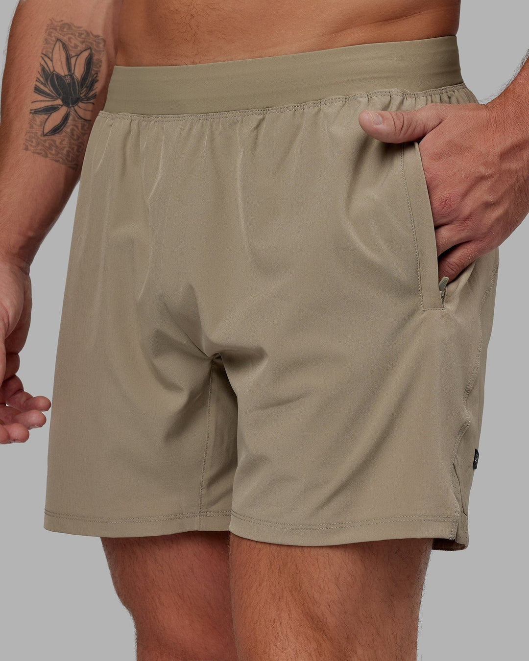 Man wearing Challenger 6&quot; Performance Short with Liner - Laurel Oak