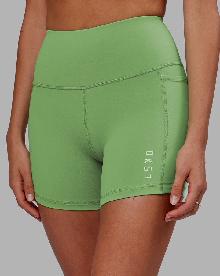Woman wearing Flux X Short Tight - Apple Mint