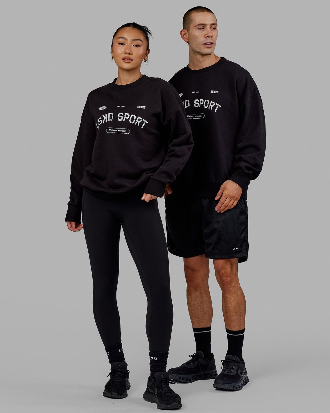Duo wearing Unisex Free Throw Sweater Oversize - Black