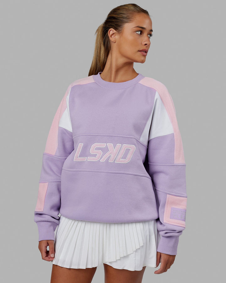 Woman wearing Unisex Slam Sweater Oversize - Pale Lilac-Petal Pink