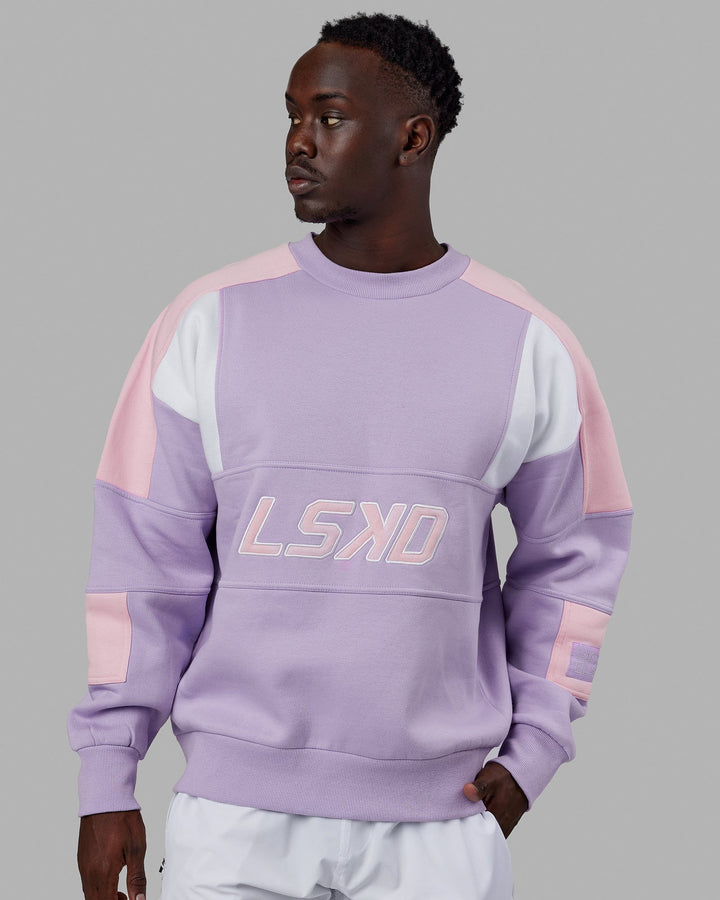 Man wearing Unisex Slam Sweater Oversize - Pale Lilac-Petal Pink