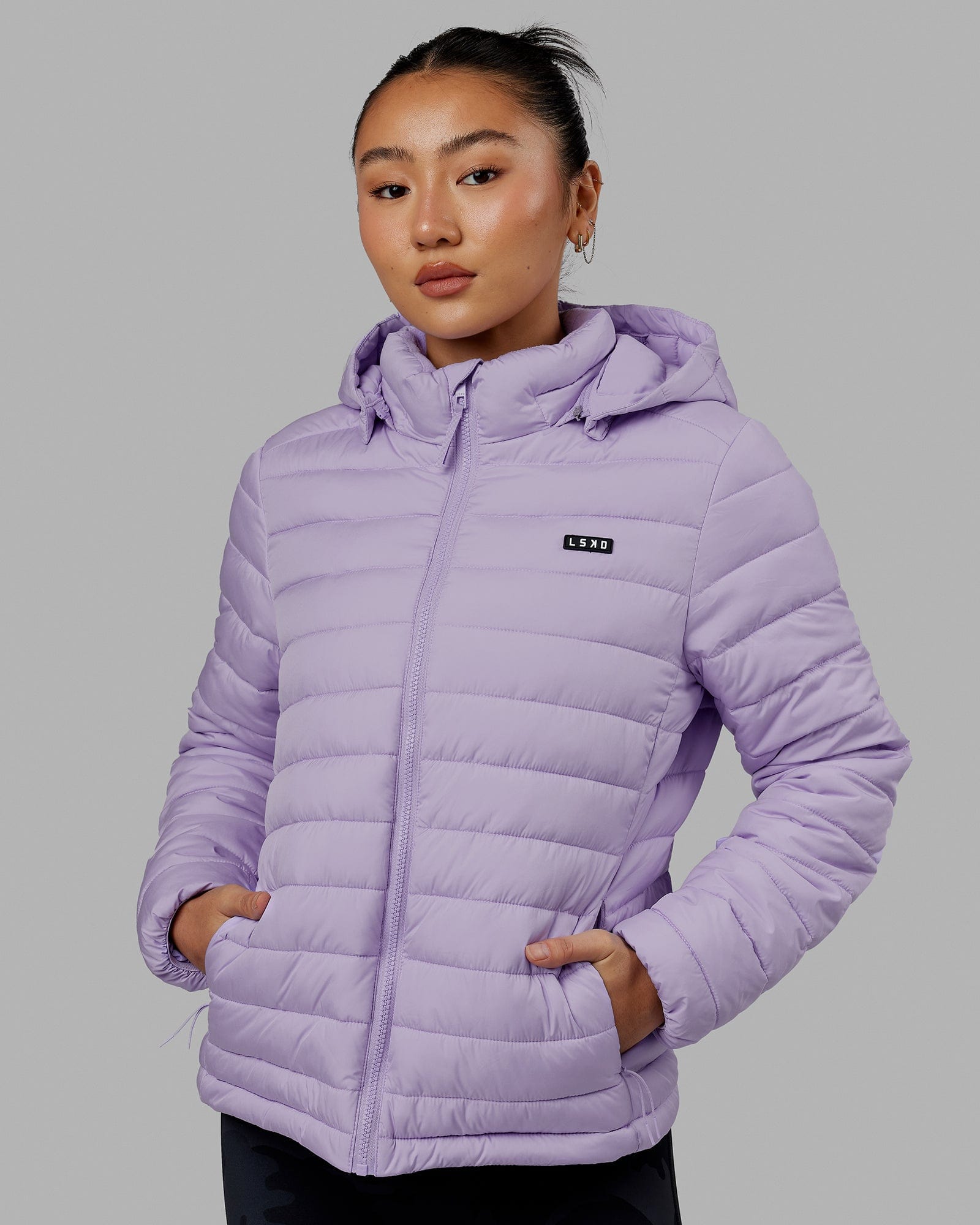 Woman wearing All-day Puffer Jacket - Pale Lilac