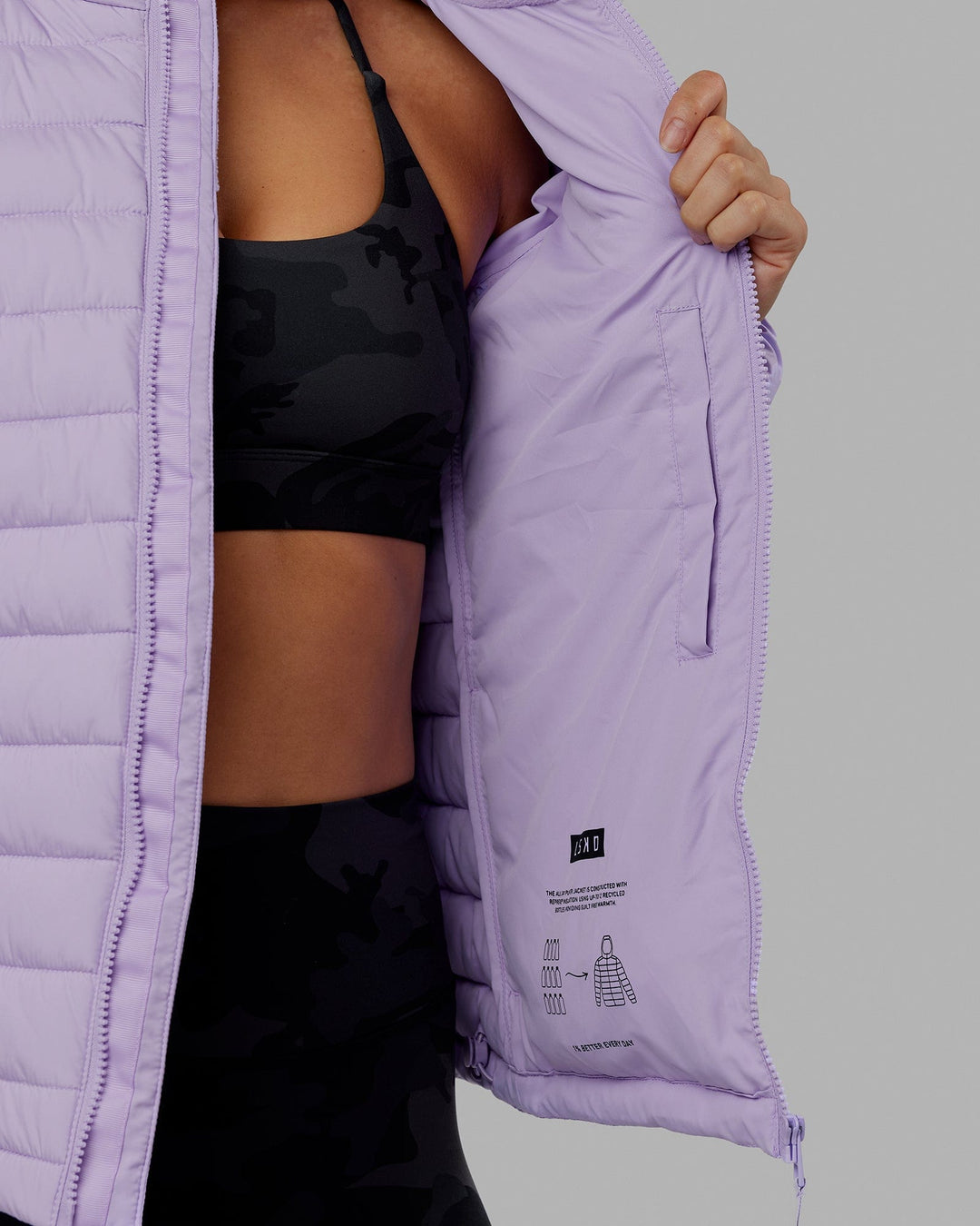Woman wearing All-day Puffer Jacket - Pale Lilac