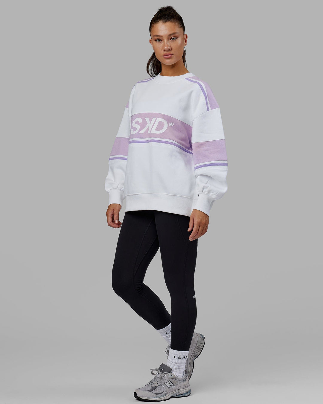 Woman wearing Unisex A-Team Sweater Oversize - White-Pale Lilac