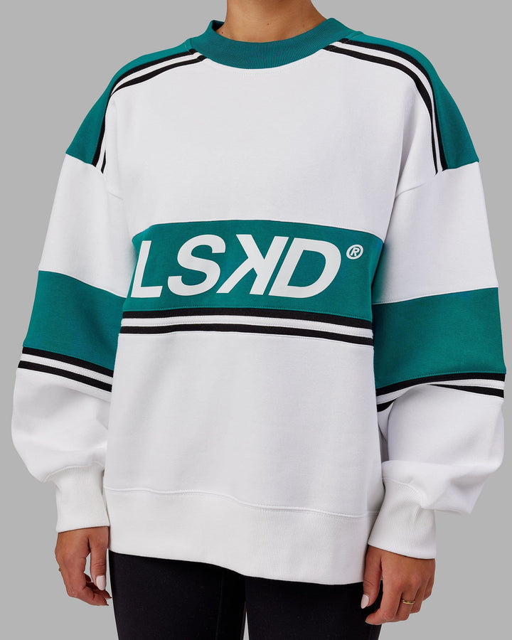 Woman wearing A-Team Sweater Oversize - White-Deep Lake