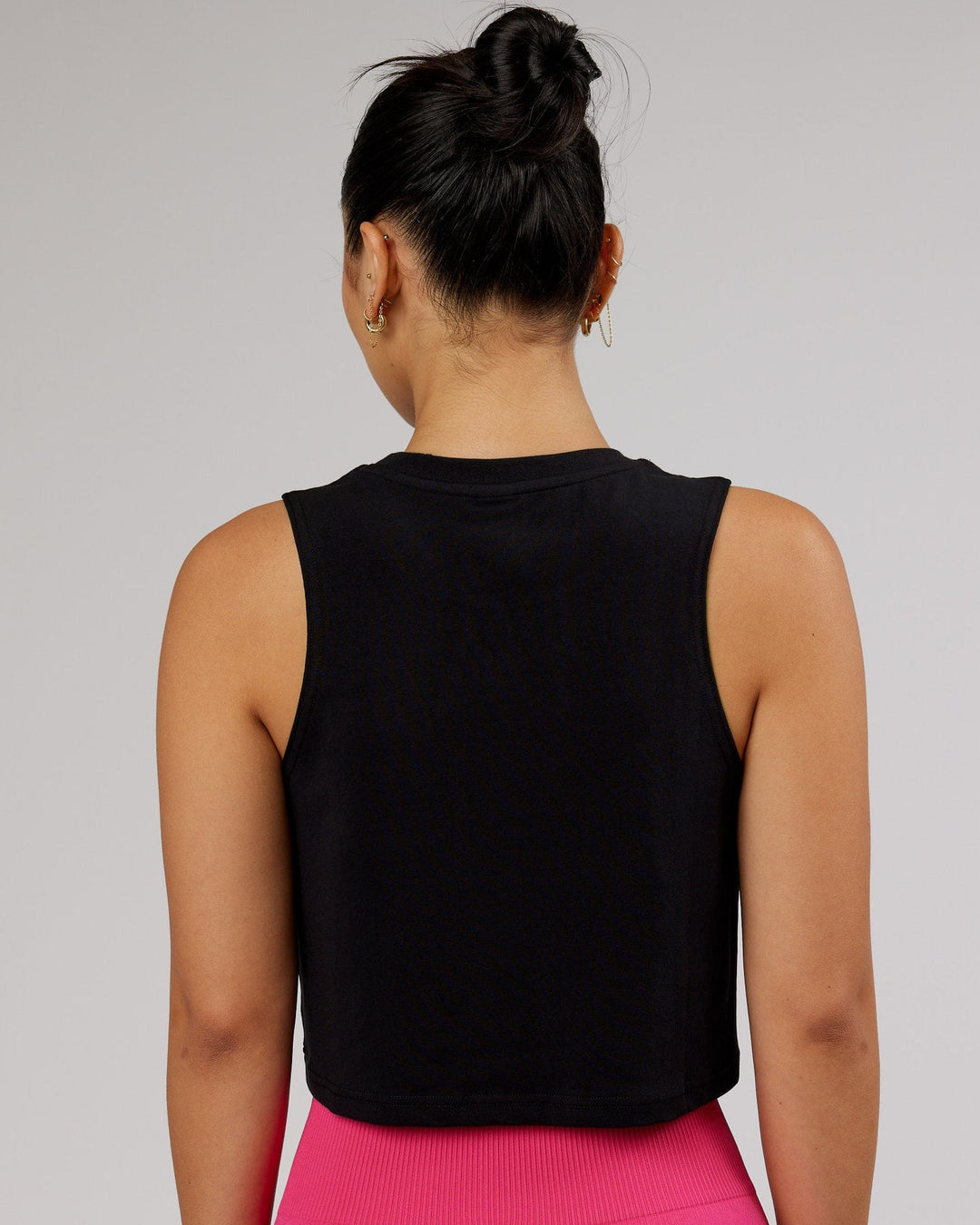 Woman wearing Agile FLXCotton Tank - Black-Boysenberry