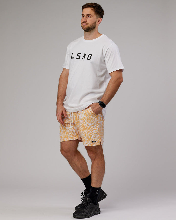 Man wearing Hunter Performance Short - Warm Apricot