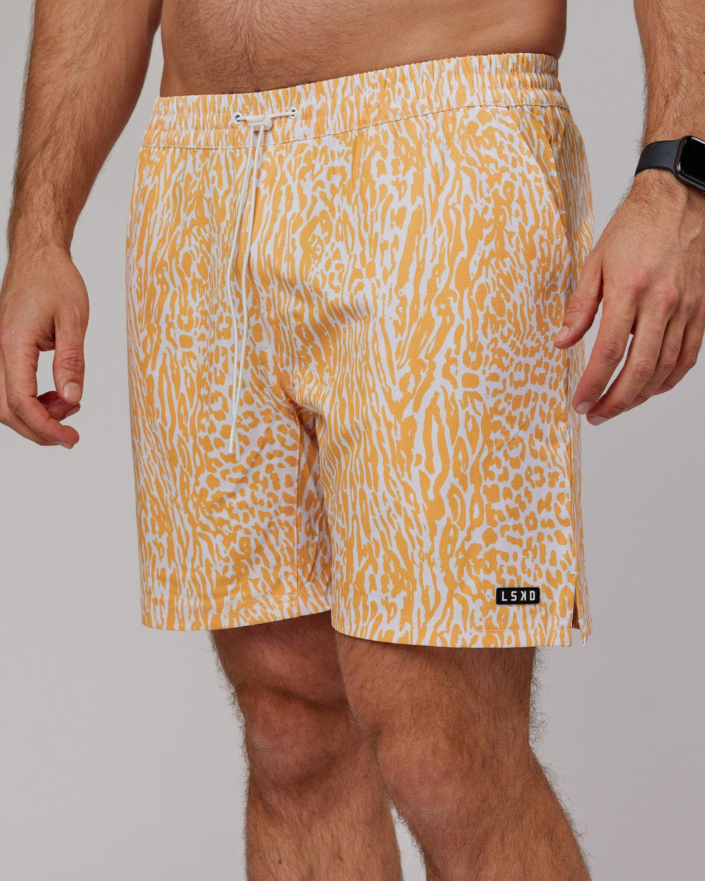 Man wearing Hunter Performance Short - Warm Apricot