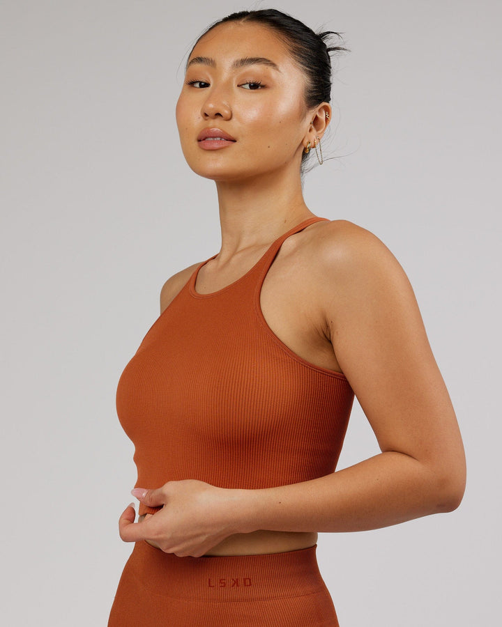 Woman wearing Minimal Seamless Crop Ribbed Tank - Auburn
