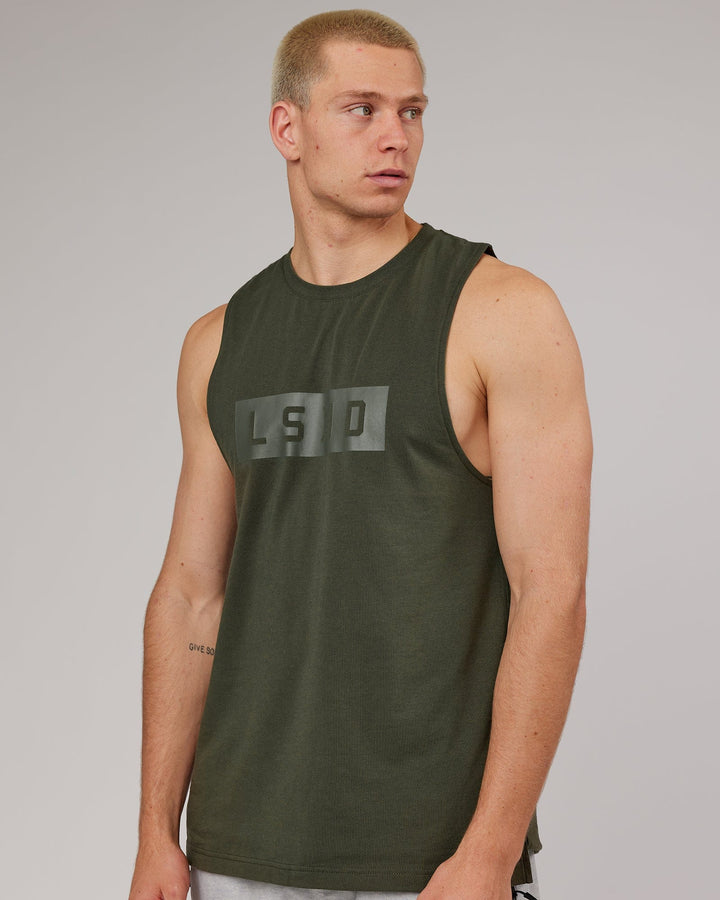 Man wearing Strength FLXDRY Performance Tank - Forest Night