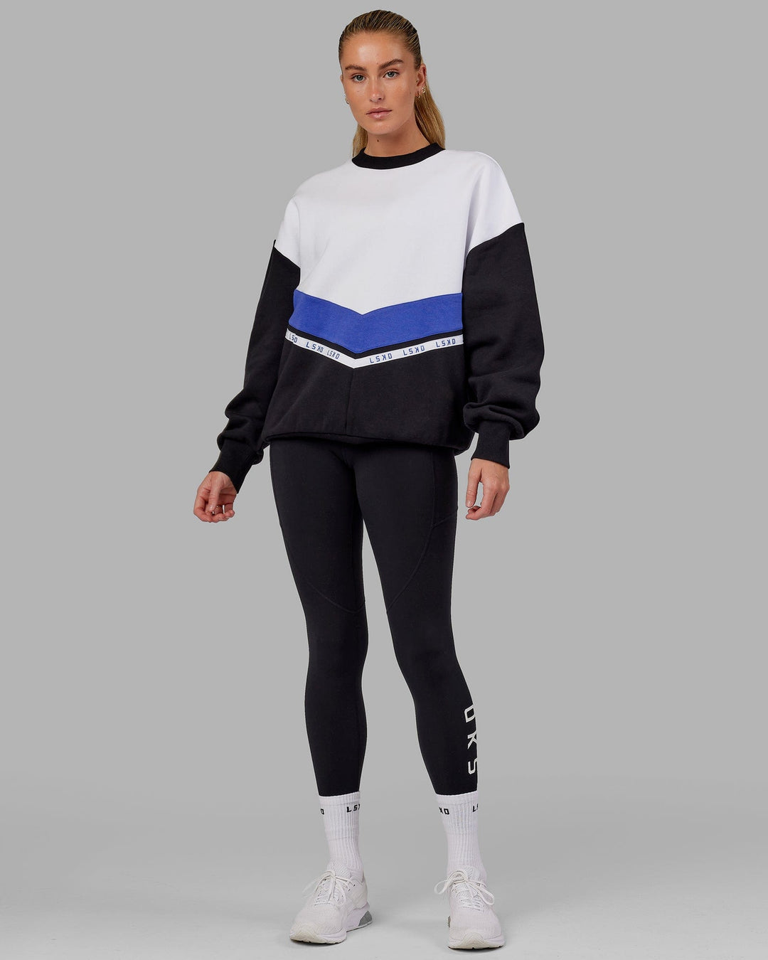 Woman wearing Time Out Sweater Oversize - Black-Power Cobalt