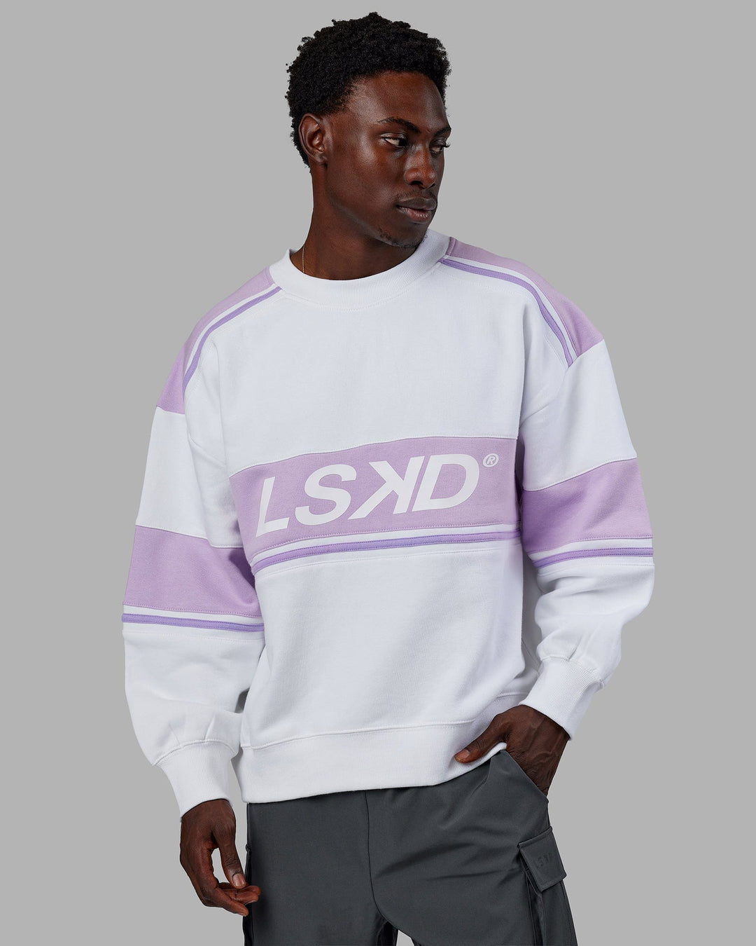 Man wearing Unisex A-Team Sweater Oversize - White-Pale Lilac