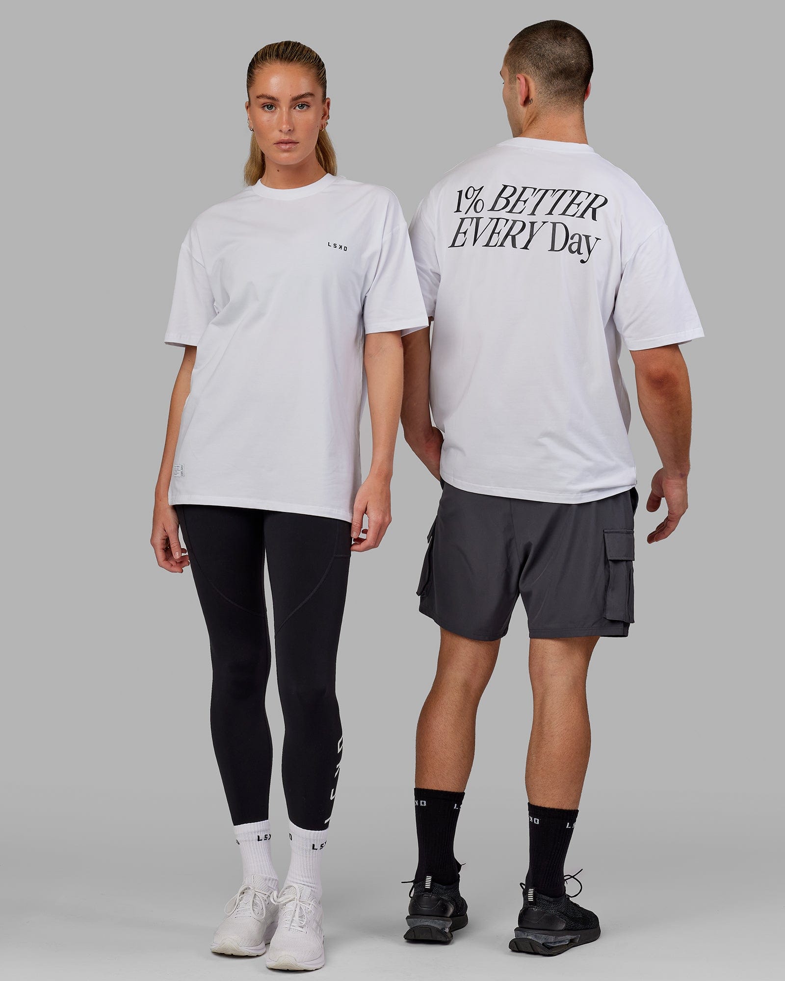 Woman wearing Unisex VS6 FLXCotton Tee Oversize - White-Black